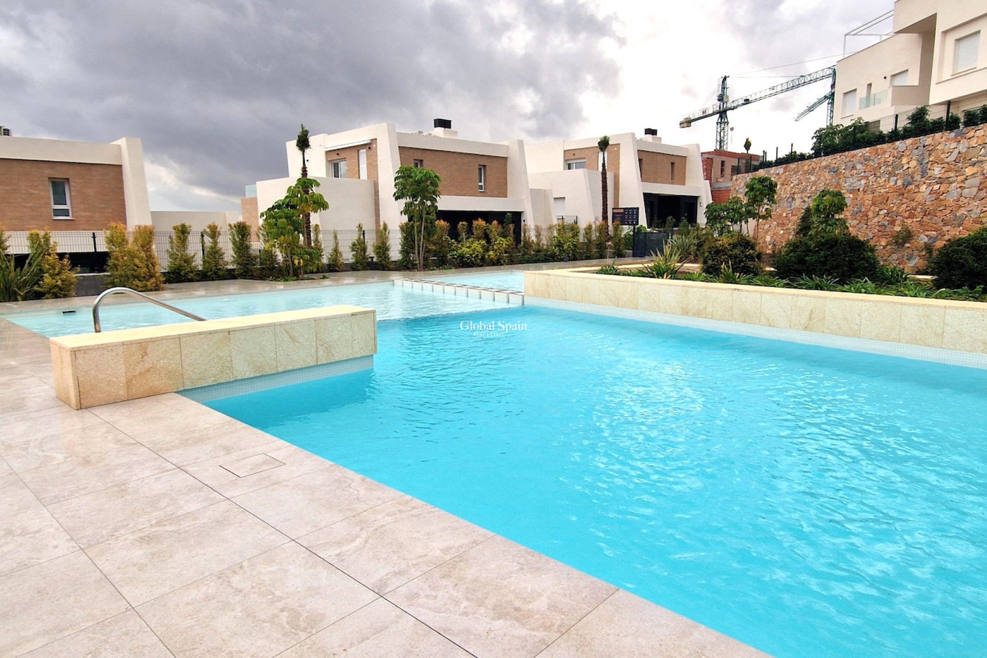 Wederverkoop - APPARTEMENT -
ALGORFA - Inland