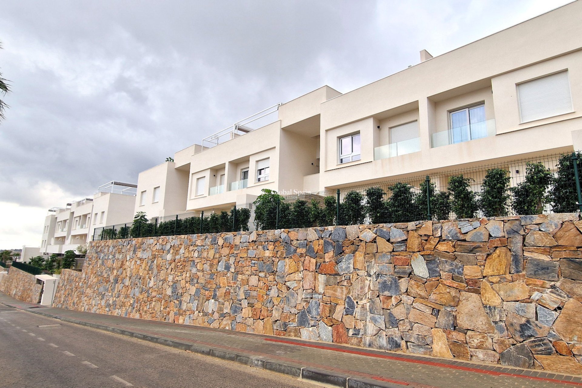 Wederverkoop - APPARTEMENT -
ALGORFA - Inland