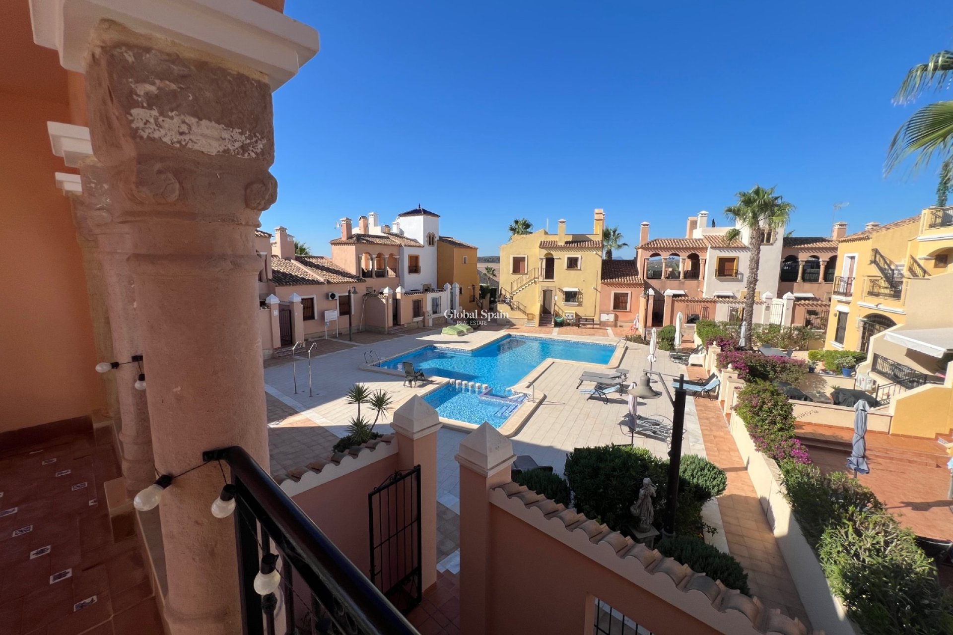 Wederverkoop - APPARTEMENT -
ALGORFA - Inland
