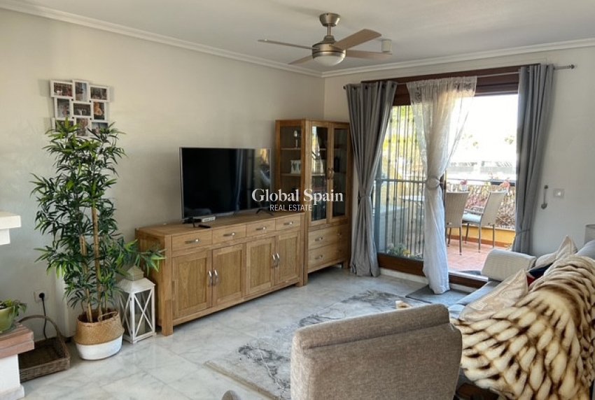 Wederverkoop - APPARTEMENT -
ALGORFA - LA FINCA GOLF / ALGORFA