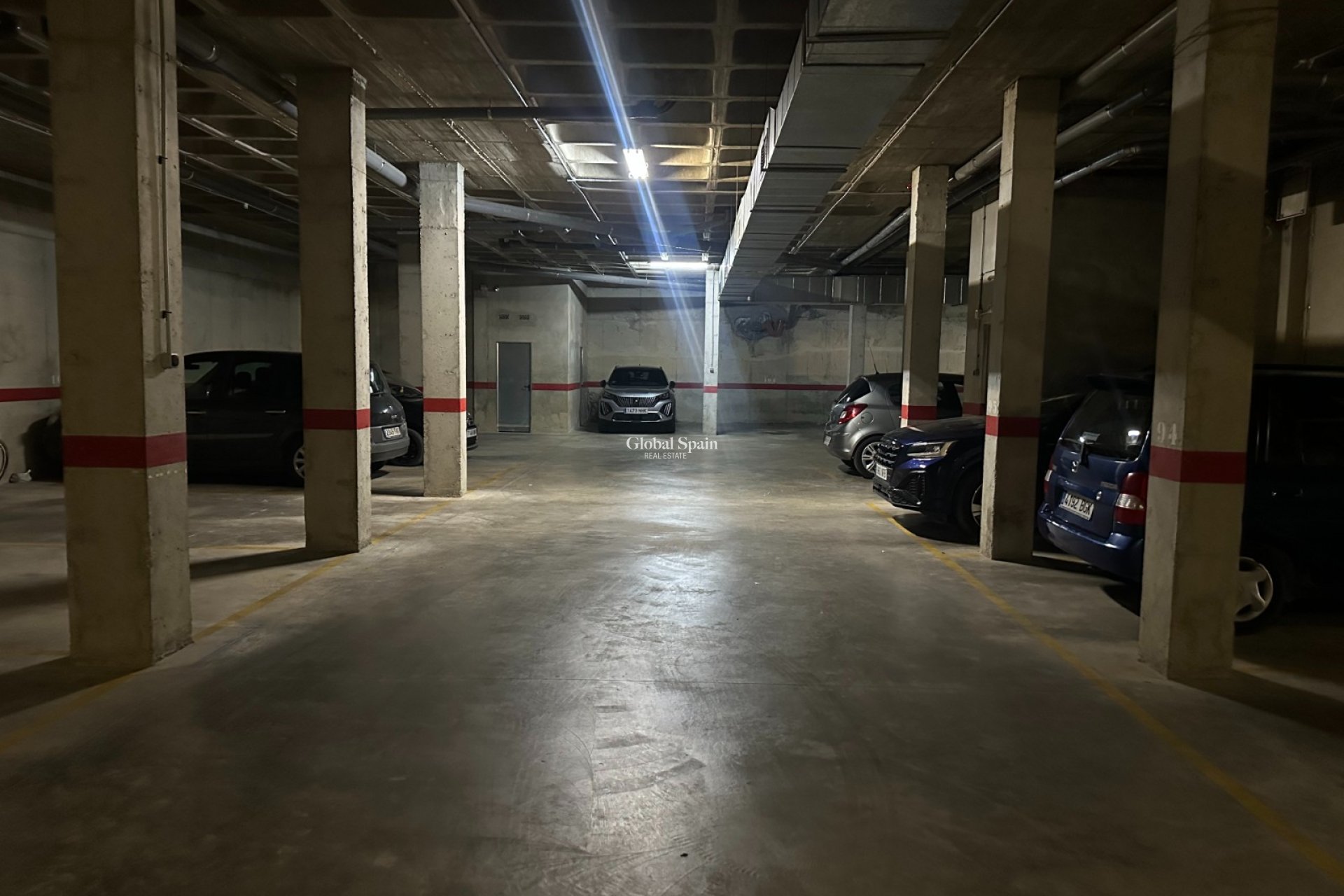 Wederverkoop - APPARTEMENT -
ALGORFA