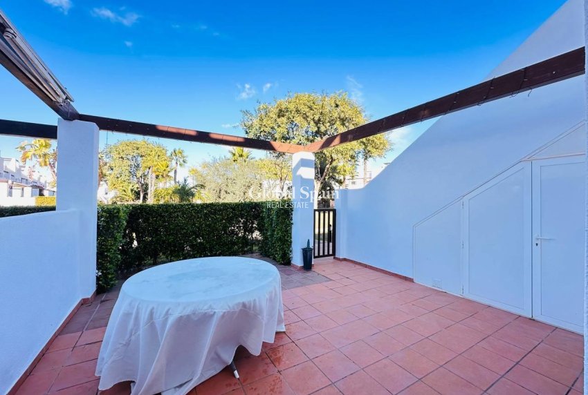 Wederverkoop - APPARTEMENT -
ALHAMA DE MURCIA