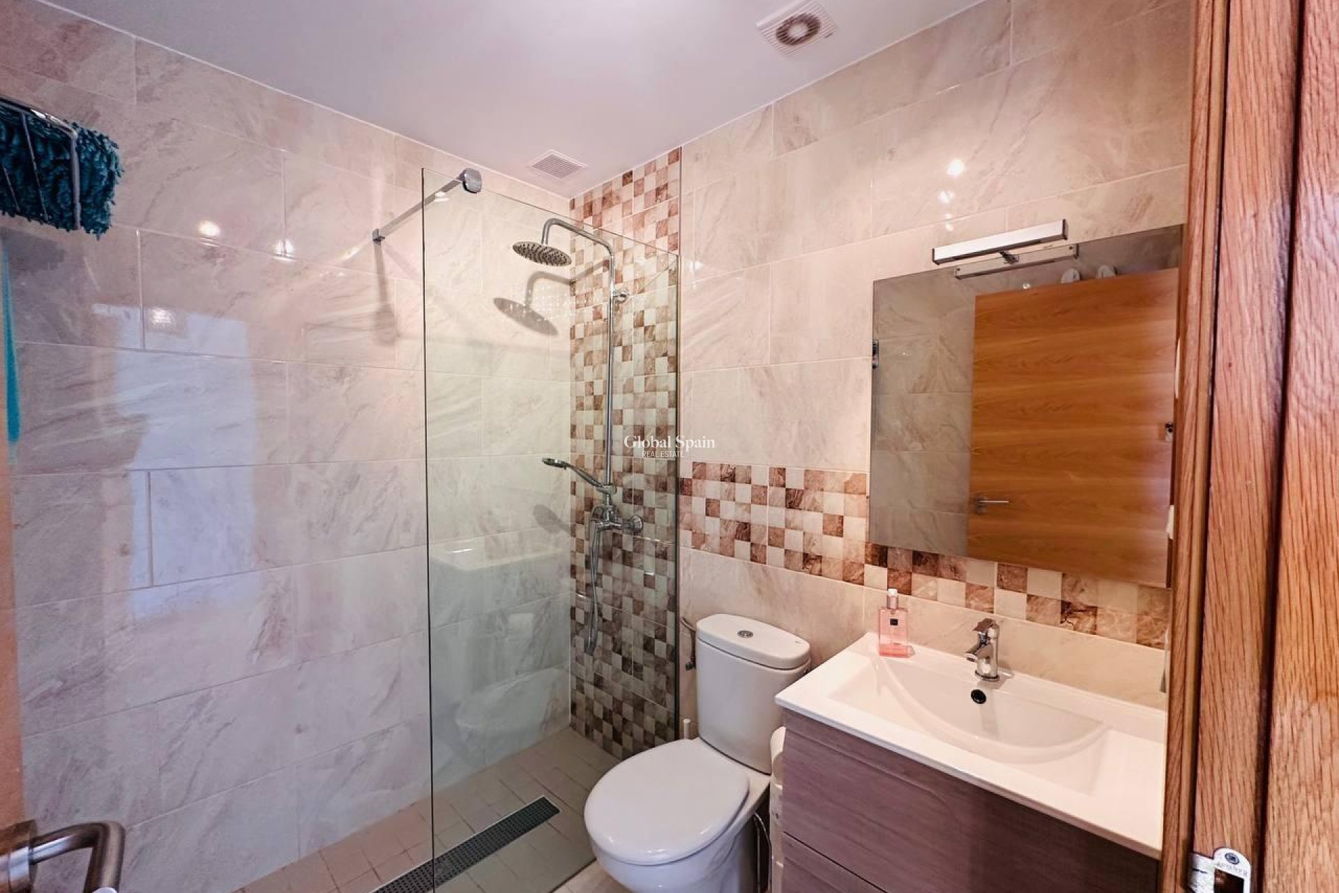 Wederverkoop - APPARTEMENT -
ALHAMA DE MURCIA