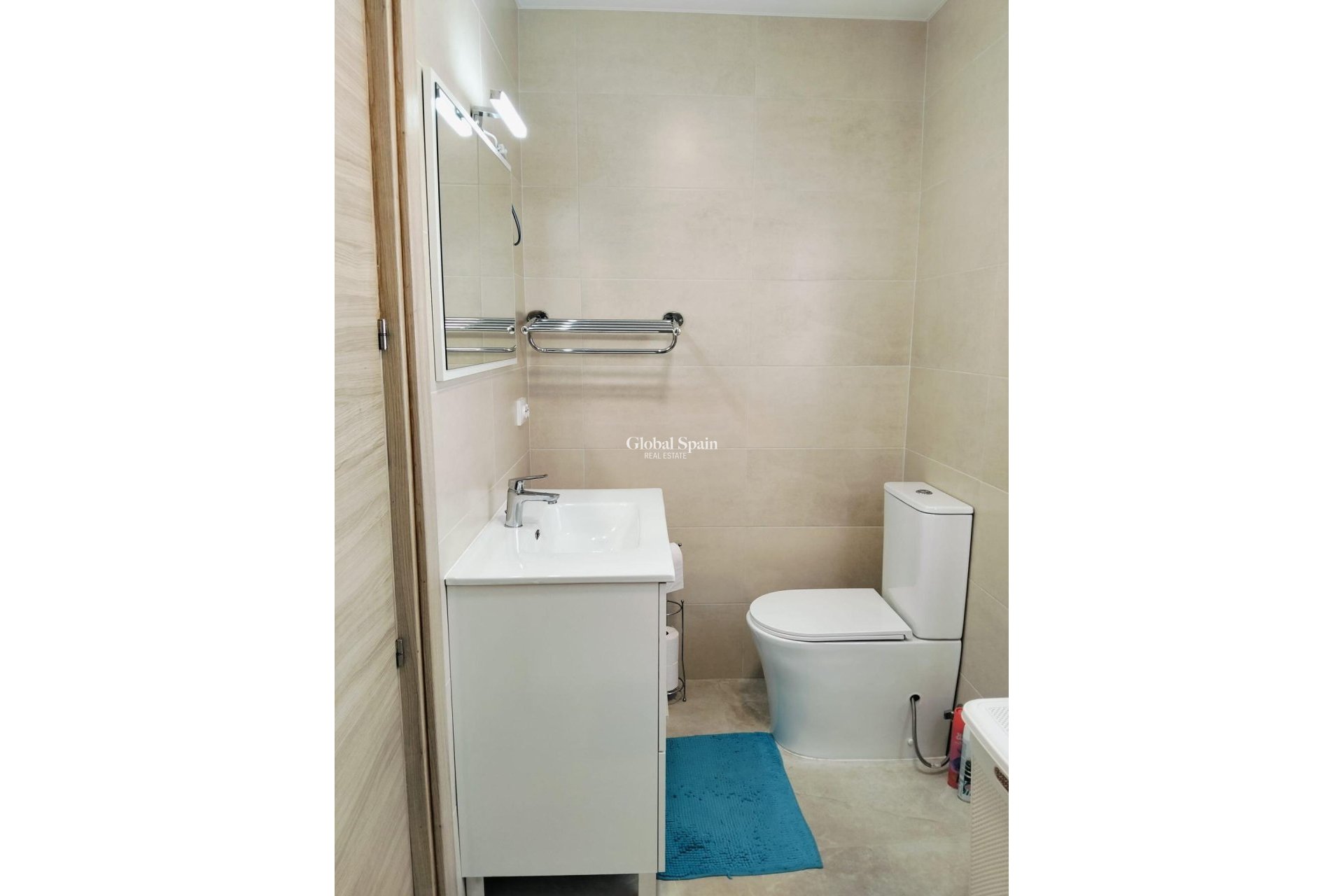 Wederverkoop - APPARTEMENT -
ALICANTE - Altozano