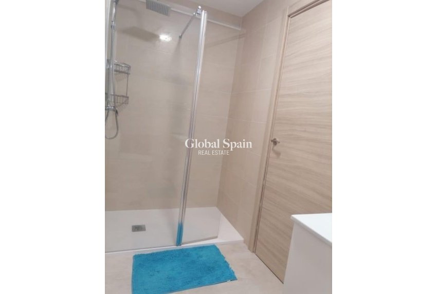 Wederverkoop - APPARTEMENT -
ALICANTE - Altozano