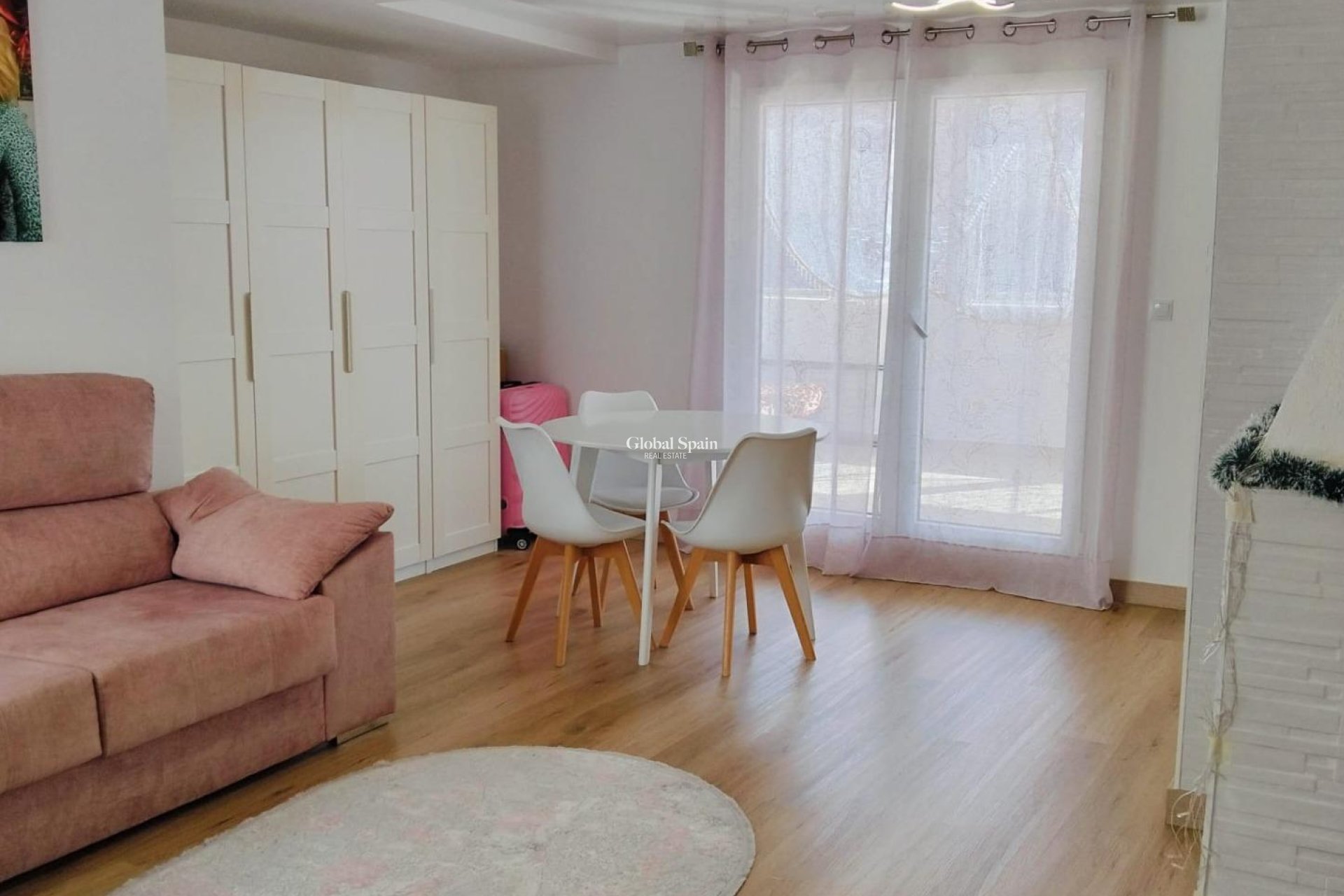 Wederverkoop - APPARTEMENT -
ALICANTE - Altozano