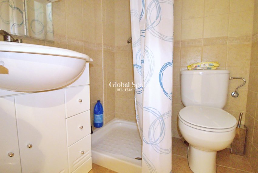 Wederverkoop - APPARTEMENT -
ALICANTE - BENALÚA