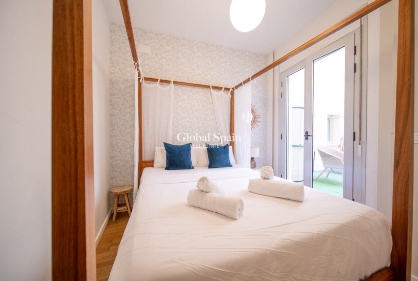 Wederverkoop - APPARTEMENT -
ALICANTE - Centro