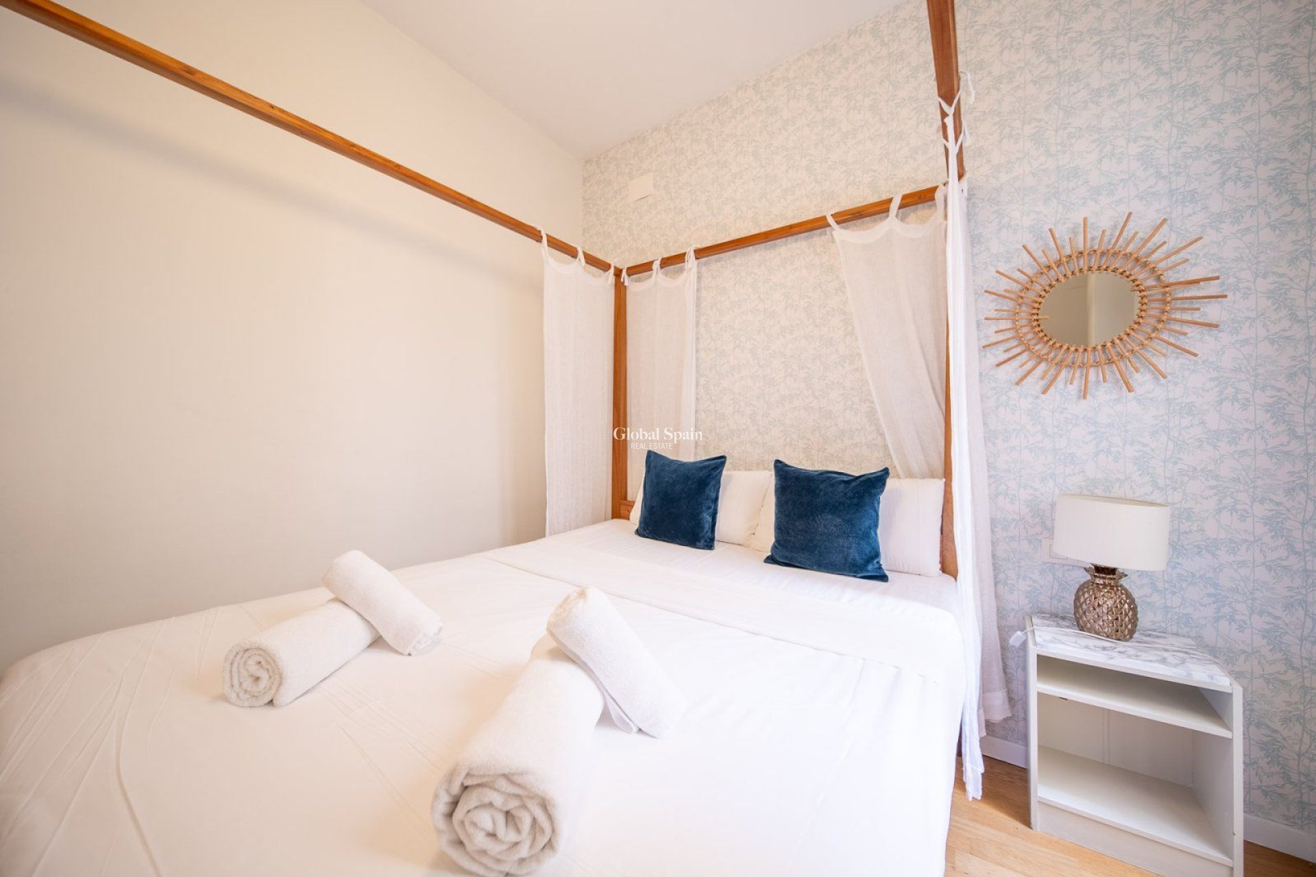 Wederverkoop - APPARTEMENT -
ALICANTE - Centro