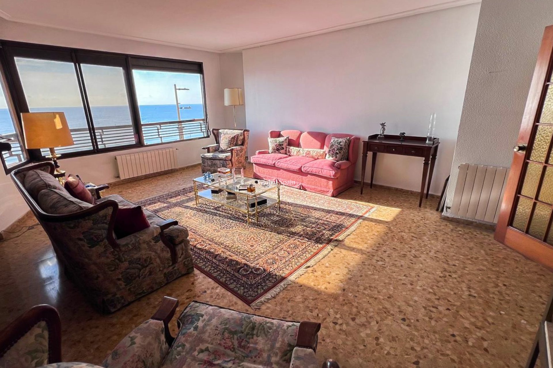Wederverkoop - APPARTEMENT -
ALICANTE - Centro