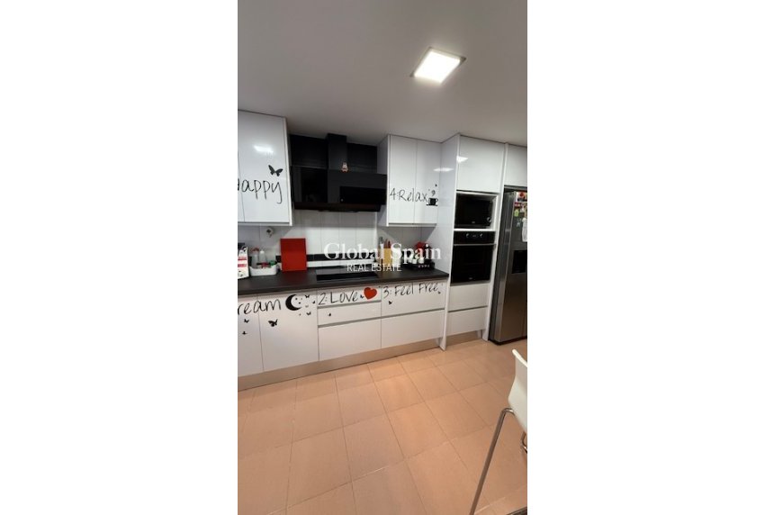 Wederverkoop - APPARTEMENT -
ALICANTE - Costa Blanca