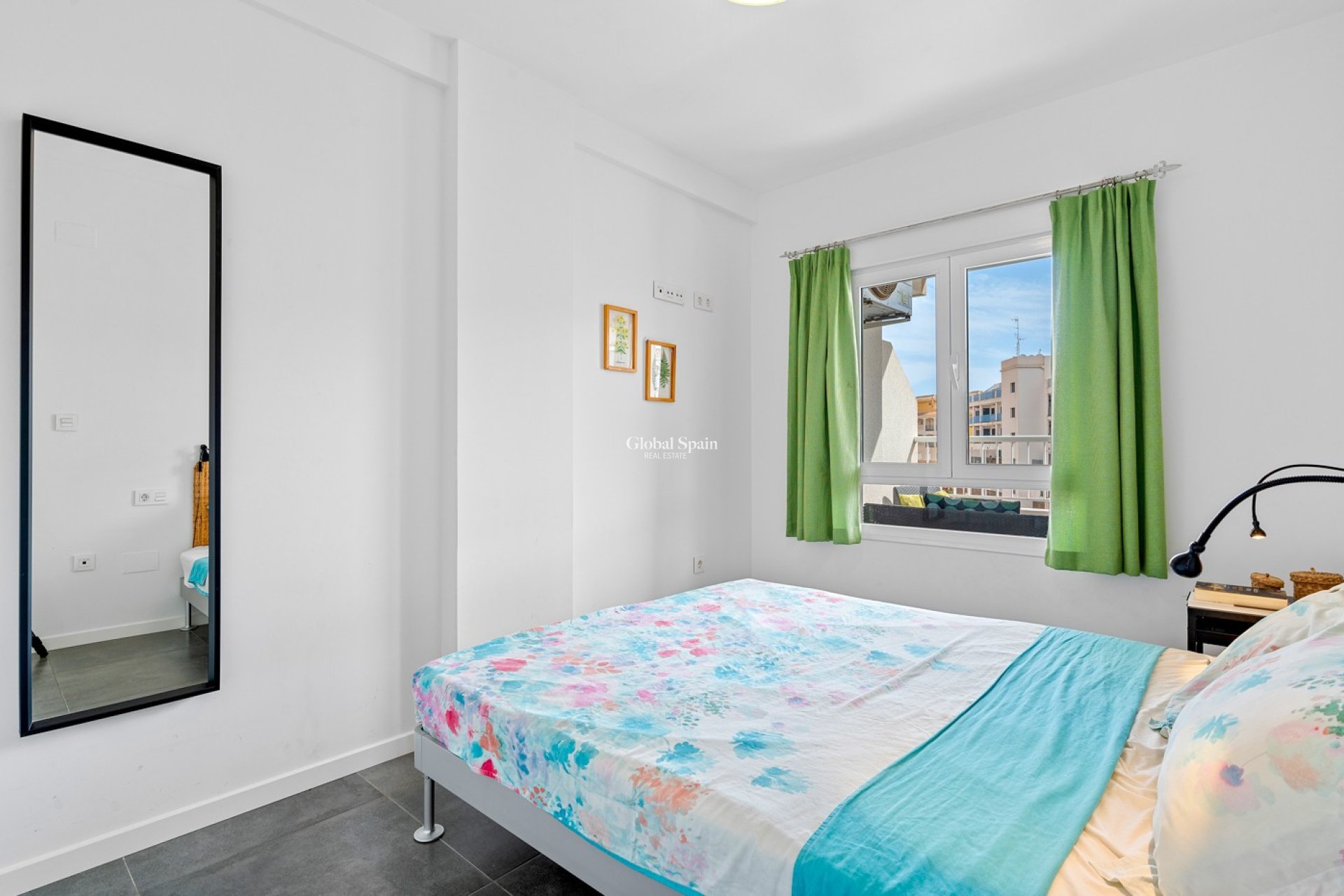 Wederverkoop - APPARTEMENT -
ALICANTE - Costa Blanca