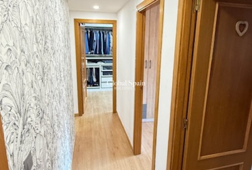 Wederverkoop - APPARTEMENT -
ALICANTE - Costa Blanca