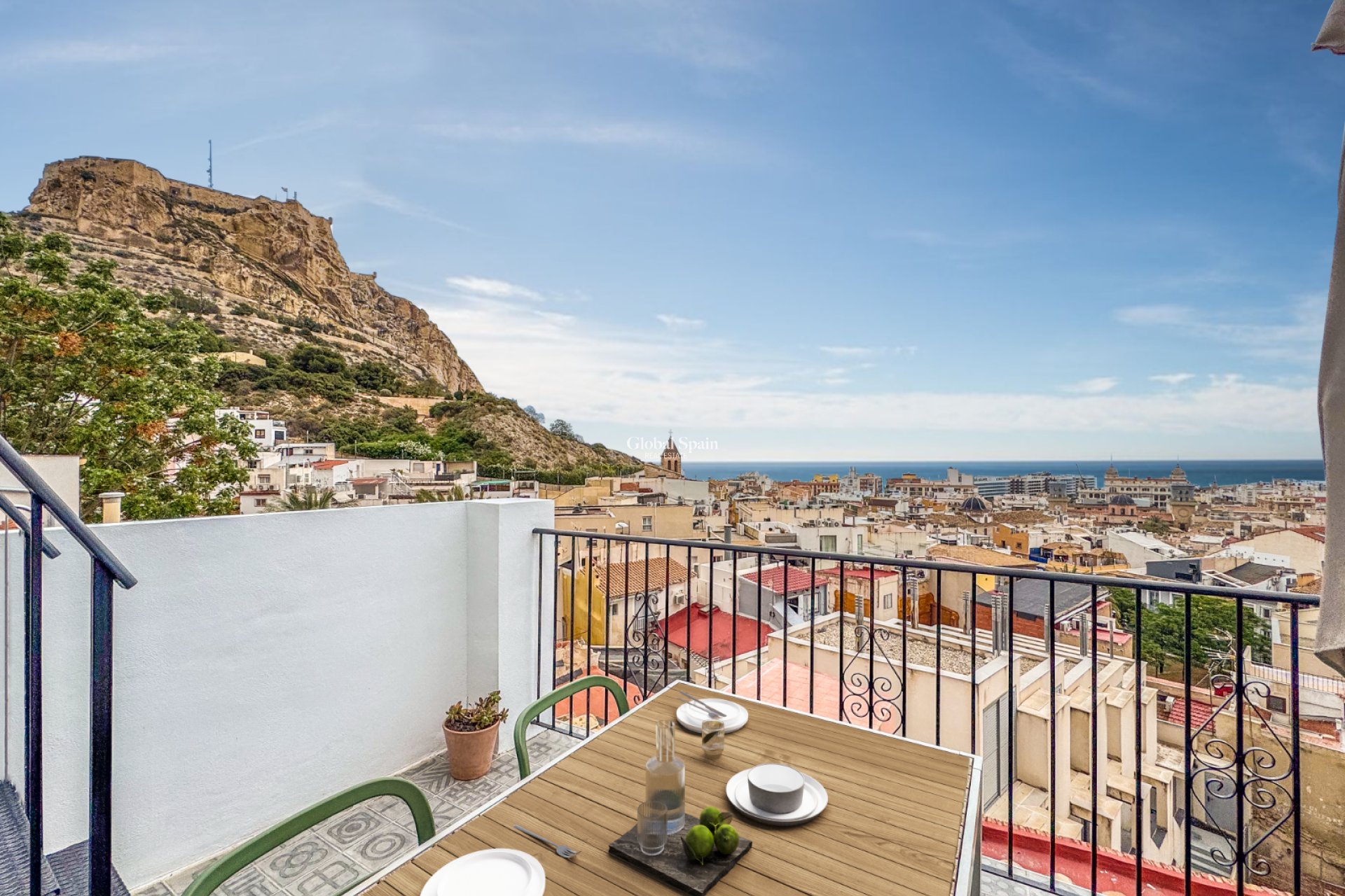 Wederverkoop - APPARTEMENT -
ALICANTE - Costa Blanca