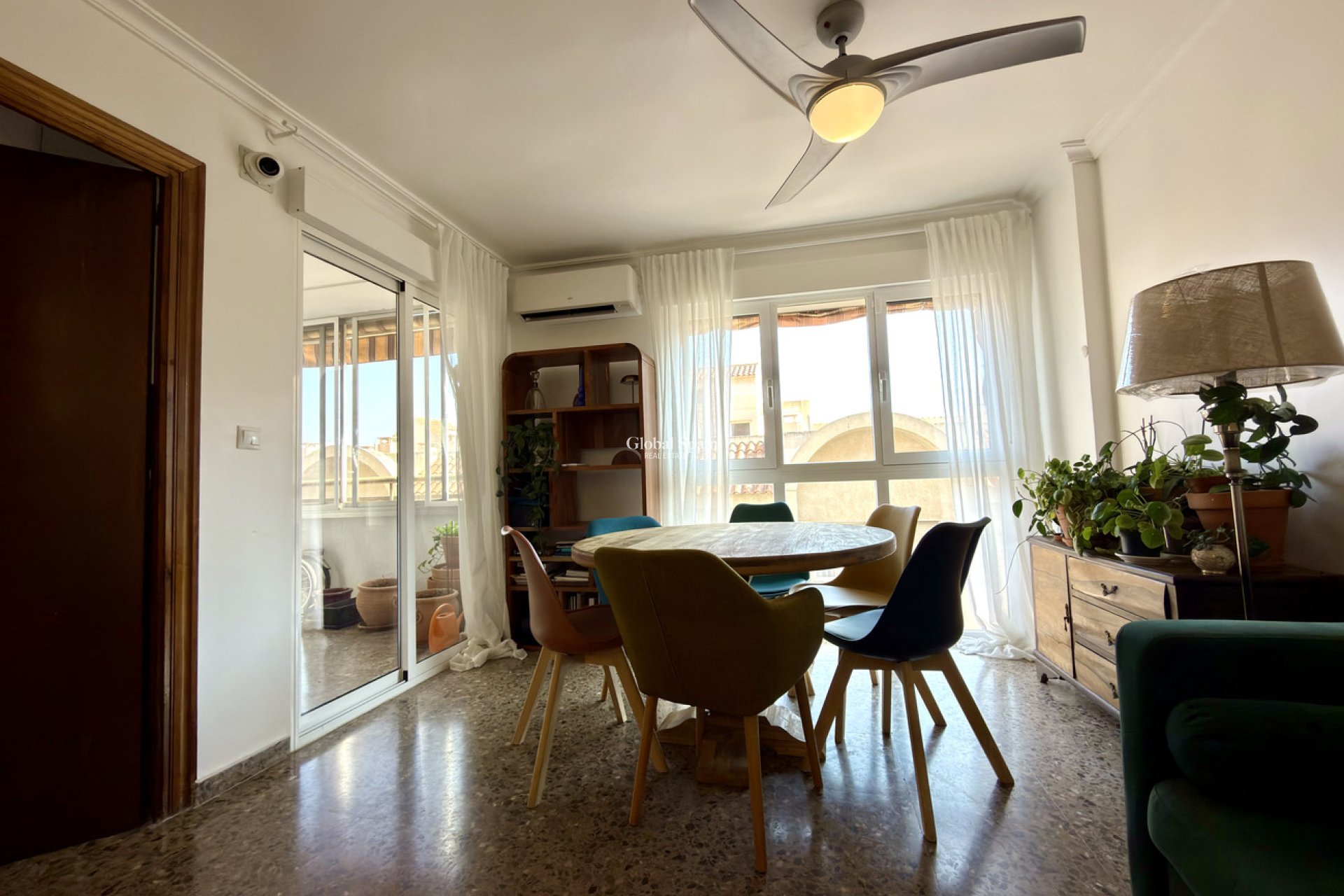 Wederverkoop - APPARTEMENT -
ALICANTE - Costa Blanca