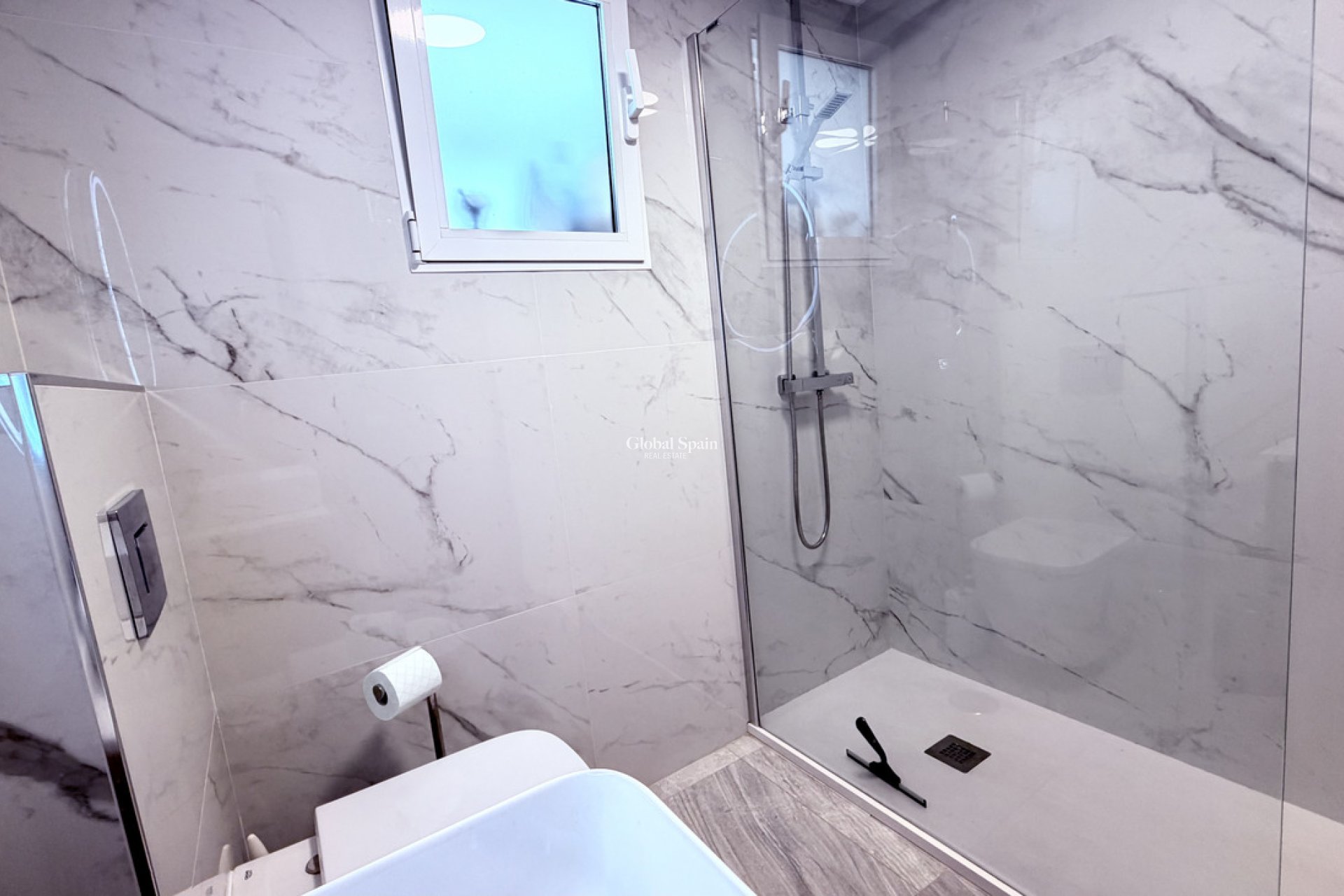 Wederverkoop - APPARTEMENT -
ALICANTE - Costa Blanca