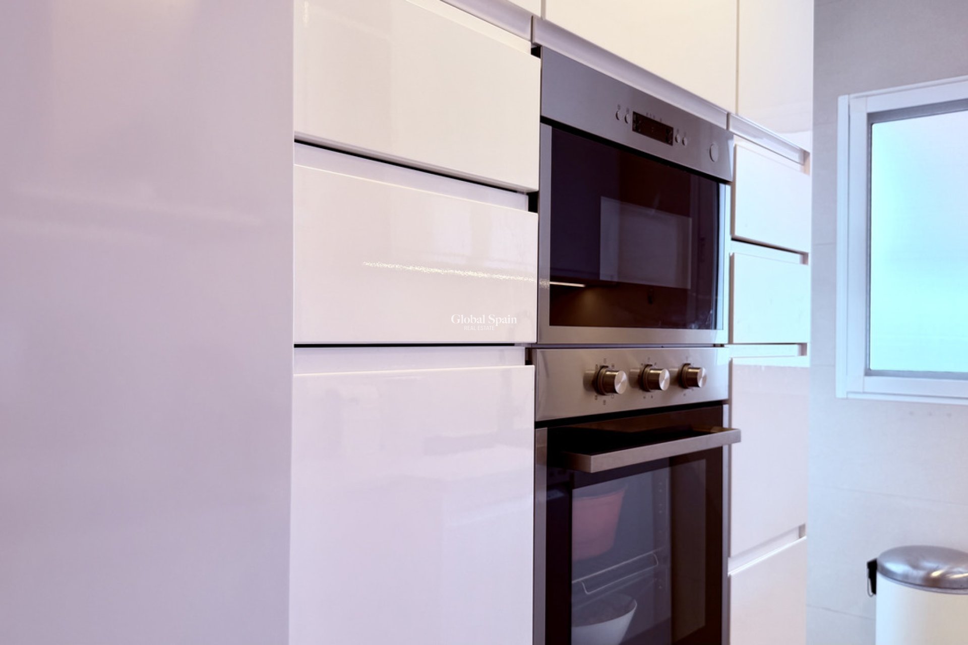 Wederverkoop - APPARTEMENT -
ALICANTE - Costa Blanca