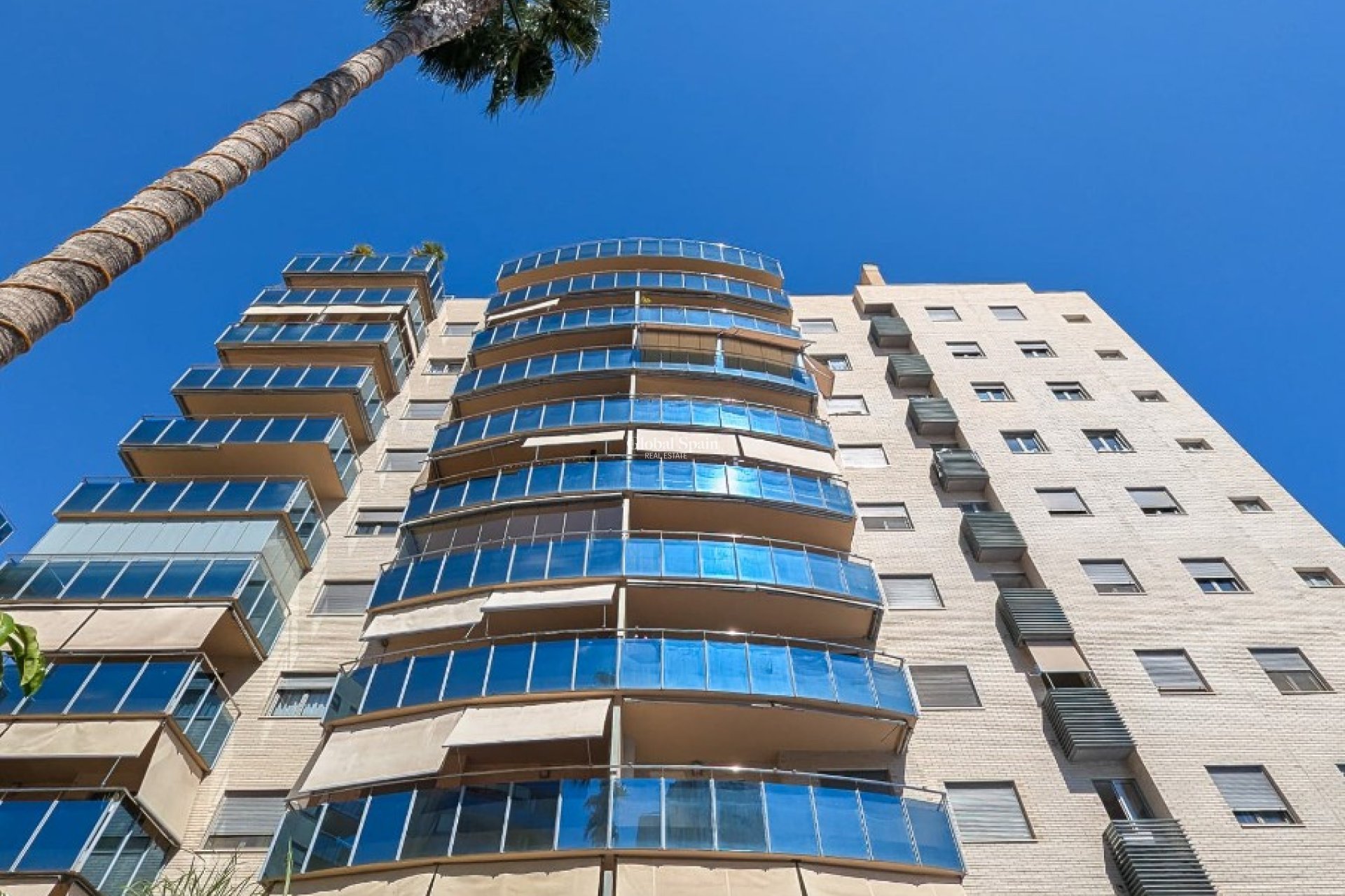 Wederverkoop - APPARTEMENT -
ALICANTE - El Campello