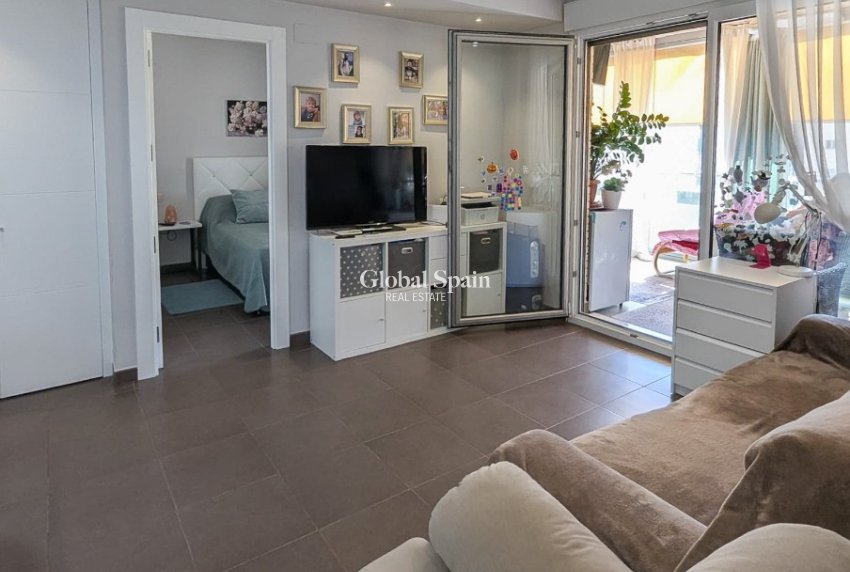 Wederverkoop - APPARTEMENT -
ALICANTE - El Campello