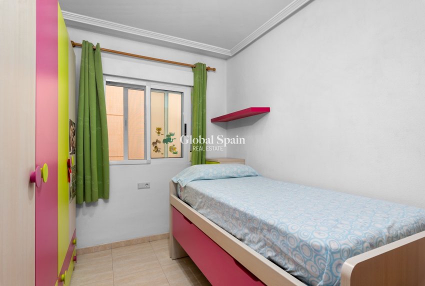 Wederverkoop - Appartement -
ALICANTE - El Campello