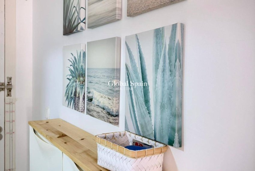 Wederverkoop - APPARTEMENT -
ALICANTE - La Creu Del Grau