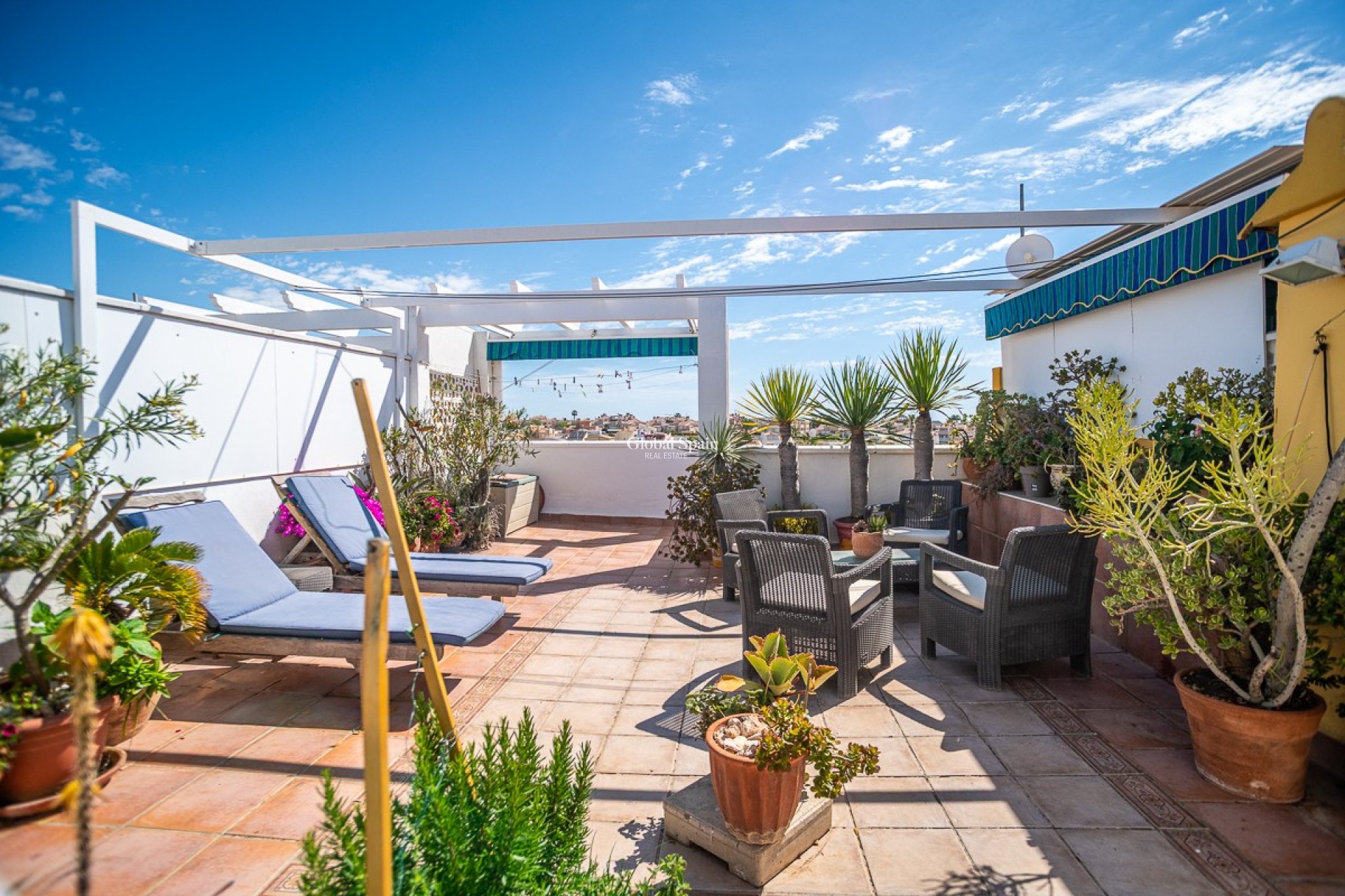 Wederverkoop - APPARTEMENT -
ALICANTE - La Florida
