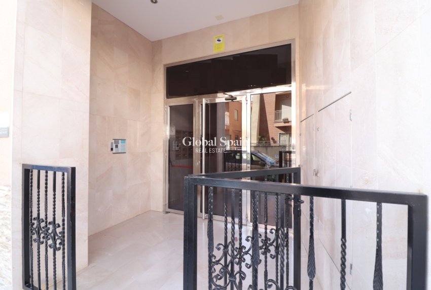 Wederverkoop - APPARTEMENT -
Almoradi - Almoradi - Town
