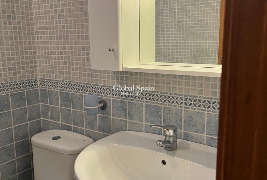 Wederverkoop - APPARTEMENT -
ALMORADÍ - Centro Urbano 2