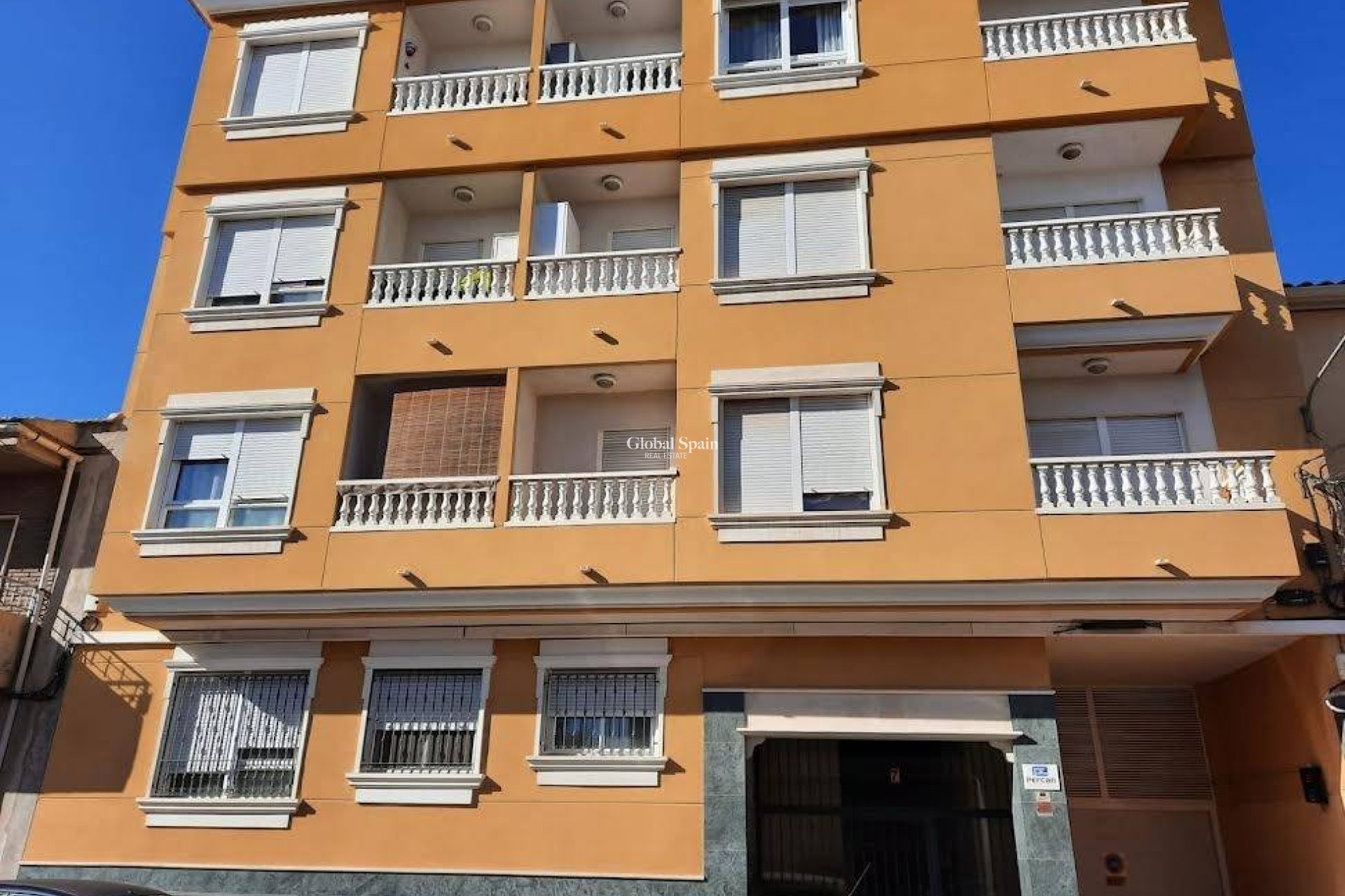Wederverkoop - APPARTEMENT -
ALMORADÍ - Colegio Canales Y Martinez