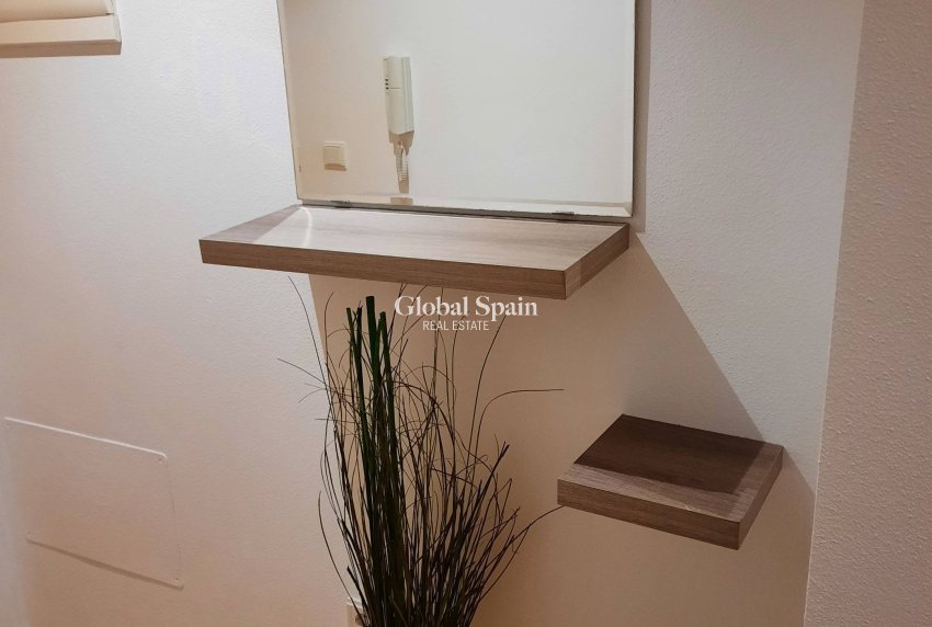 Wederverkoop - APPARTEMENT -
ALMORADÍ - Colegio Canales Y Martinez