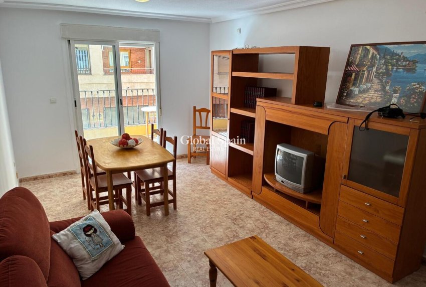 Wederverkoop - APPARTEMENT -
ALMORADÍ - Costa Blanca