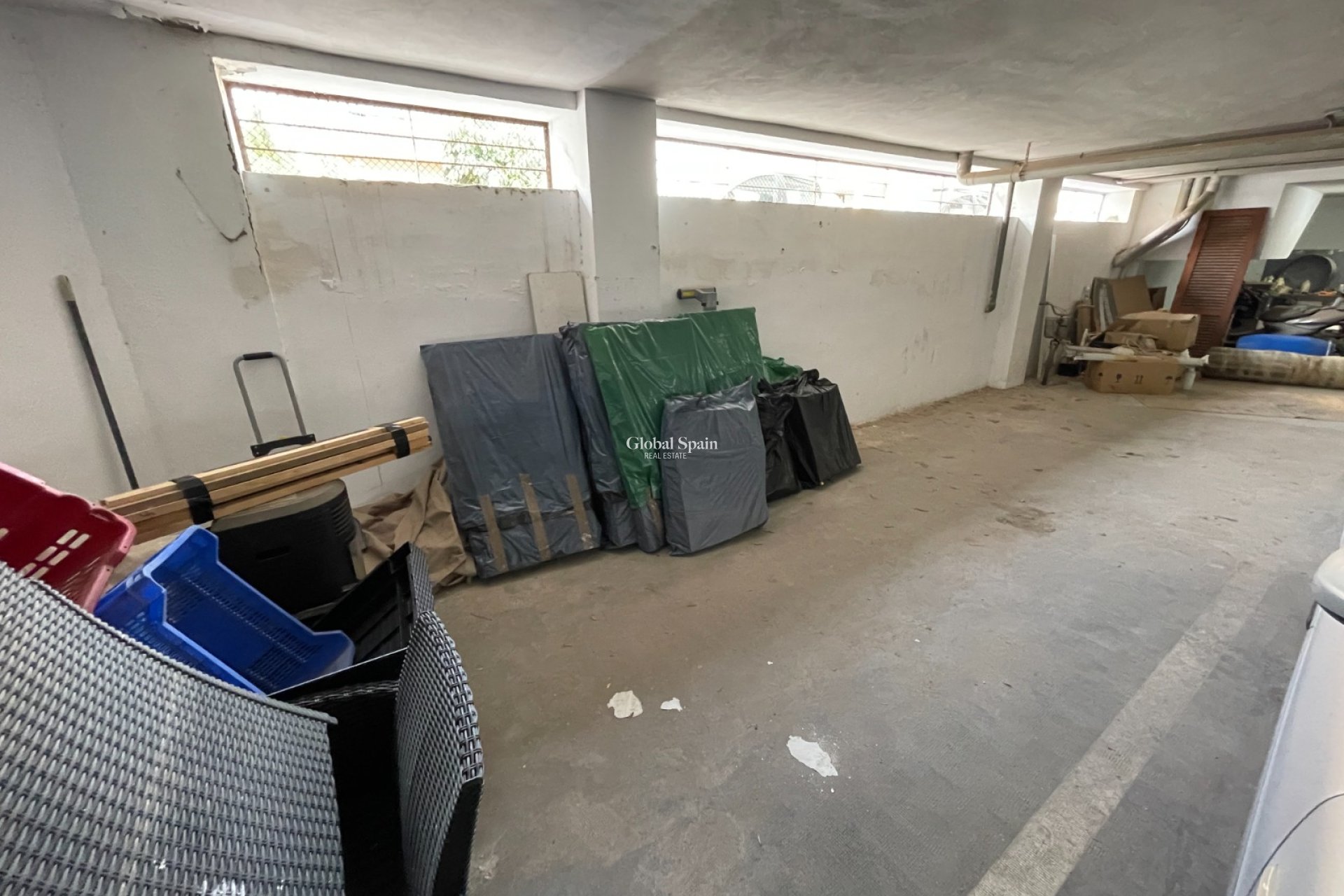 Wederverkoop - APPARTEMENT -
ALMORADÍ - Inland