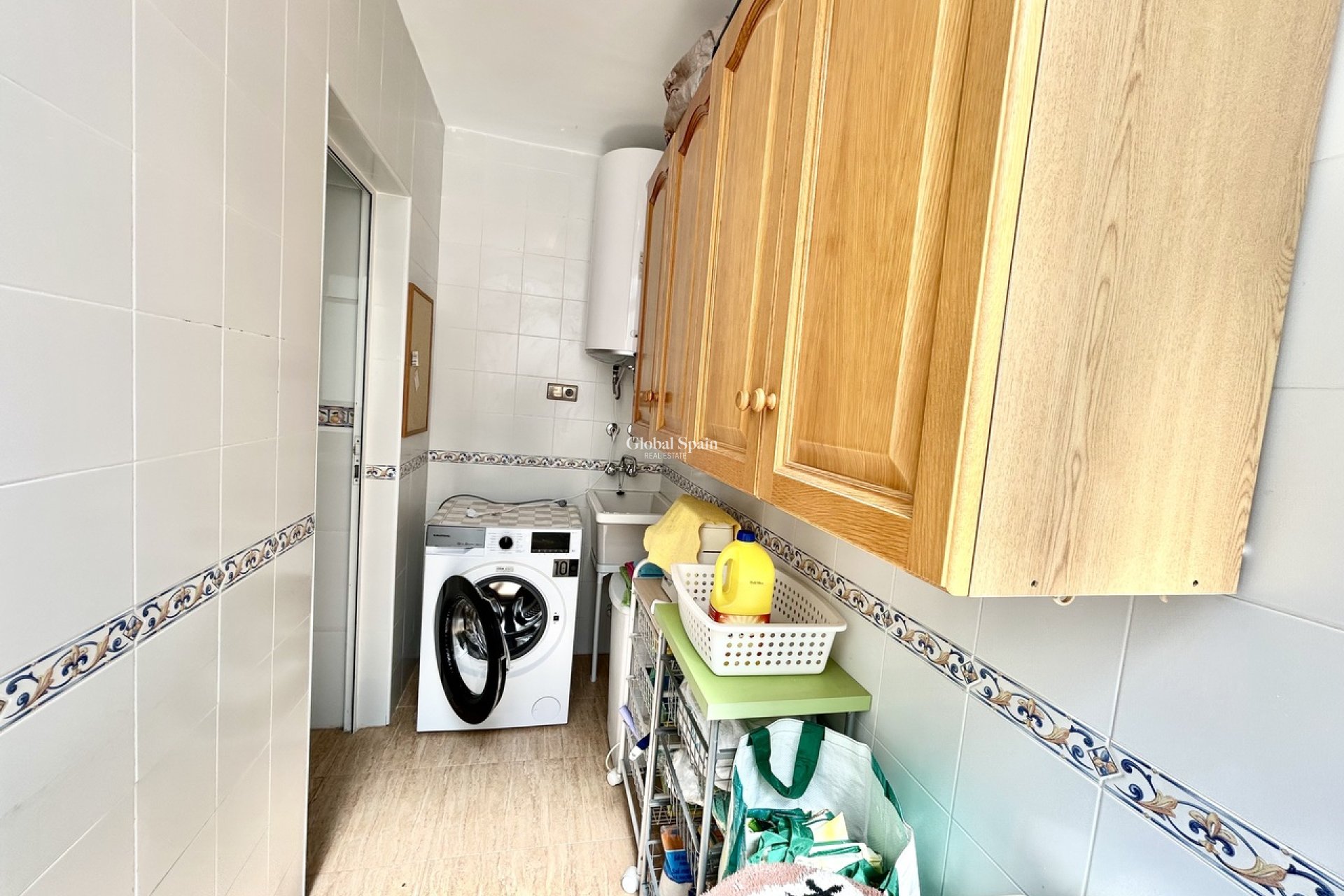 Wederverkoop - APPARTEMENT -
ALMORADÍ - Inland