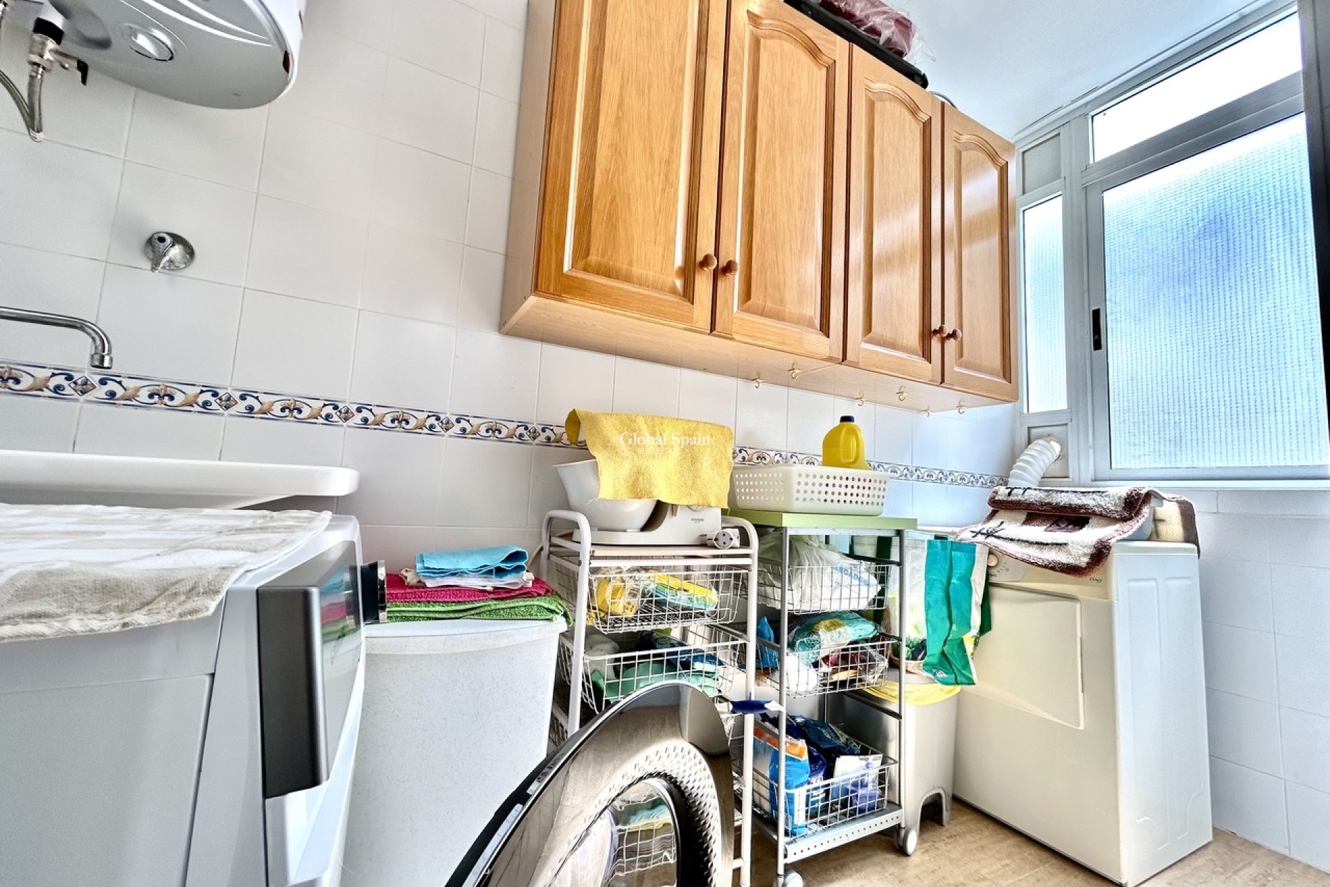 Wederverkoop - APPARTEMENT -
ALMORADÍ - Inland