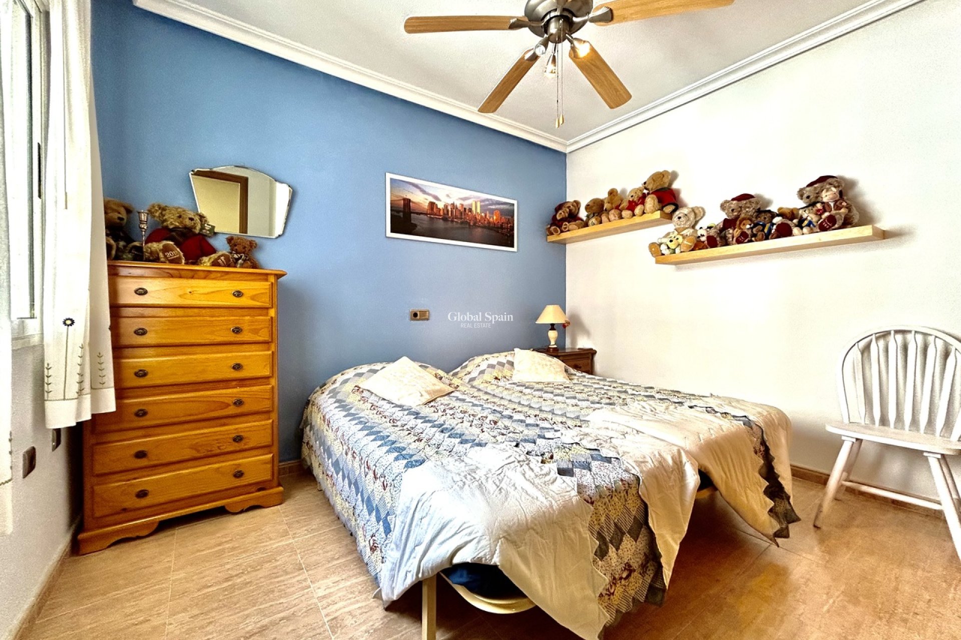 Wederverkoop - APPARTEMENT -
ALMORADÍ - Inland