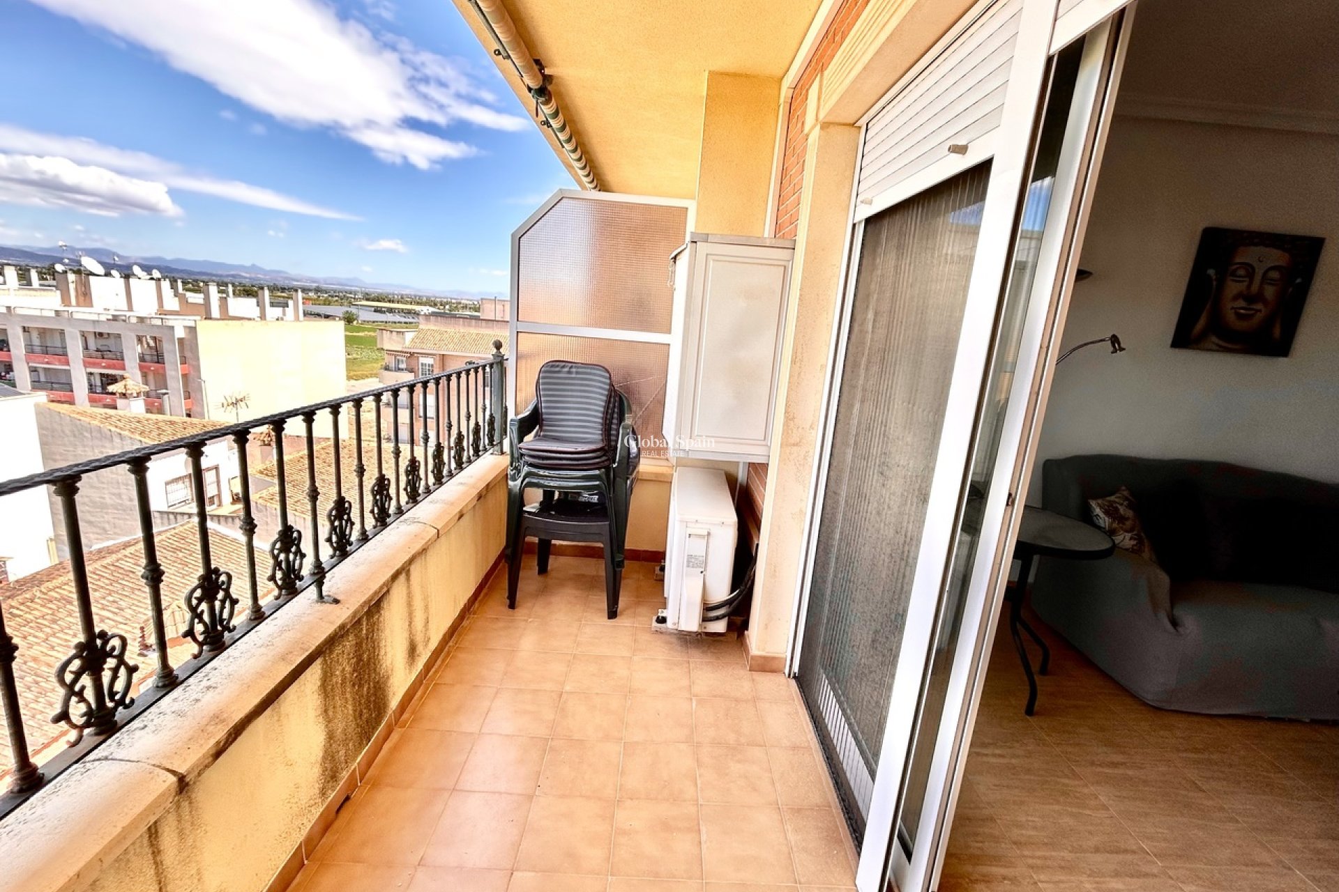 Wederverkoop - APPARTEMENT -
ALMORADÍ - Inland