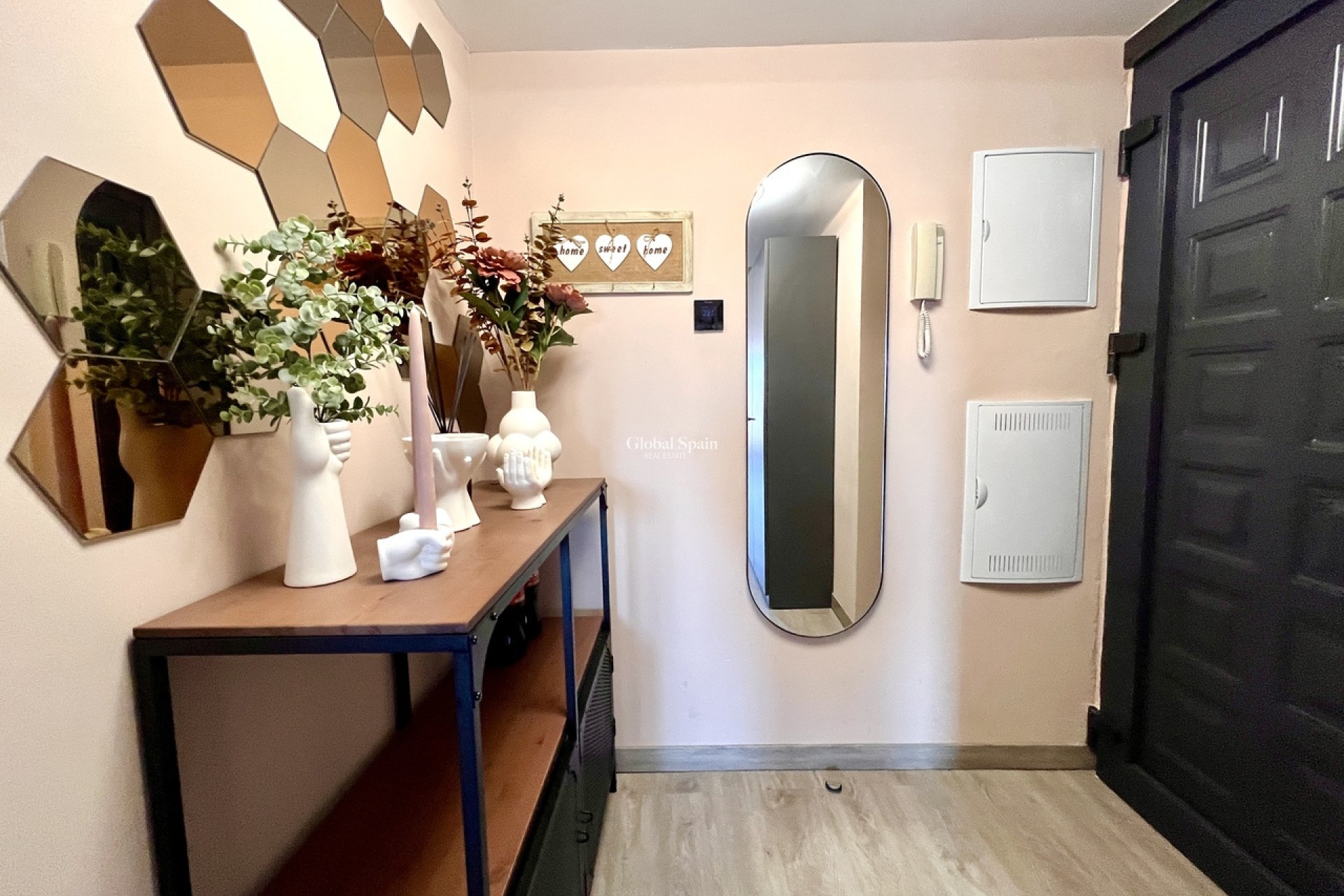 Wederverkoop - APPARTEMENT -
ALMORADÍ - Inland