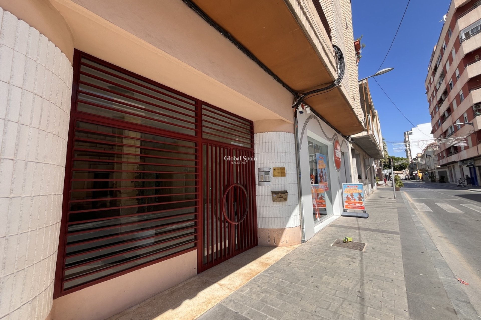 Wederverkoop - APPARTEMENT -
ALMORADÍ - Inland