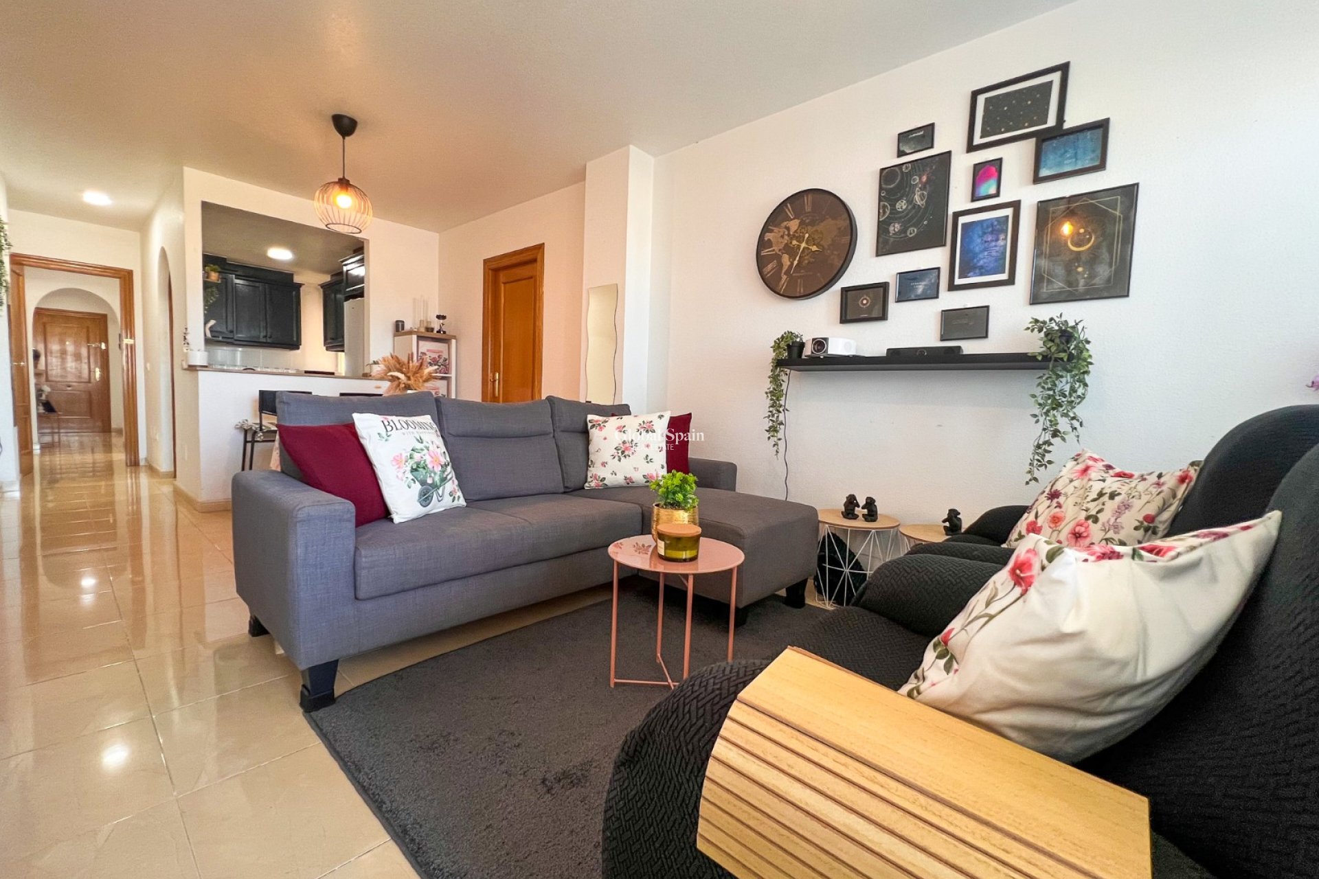 Wederverkoop - APPARTEMENT -
ALMORADÍ