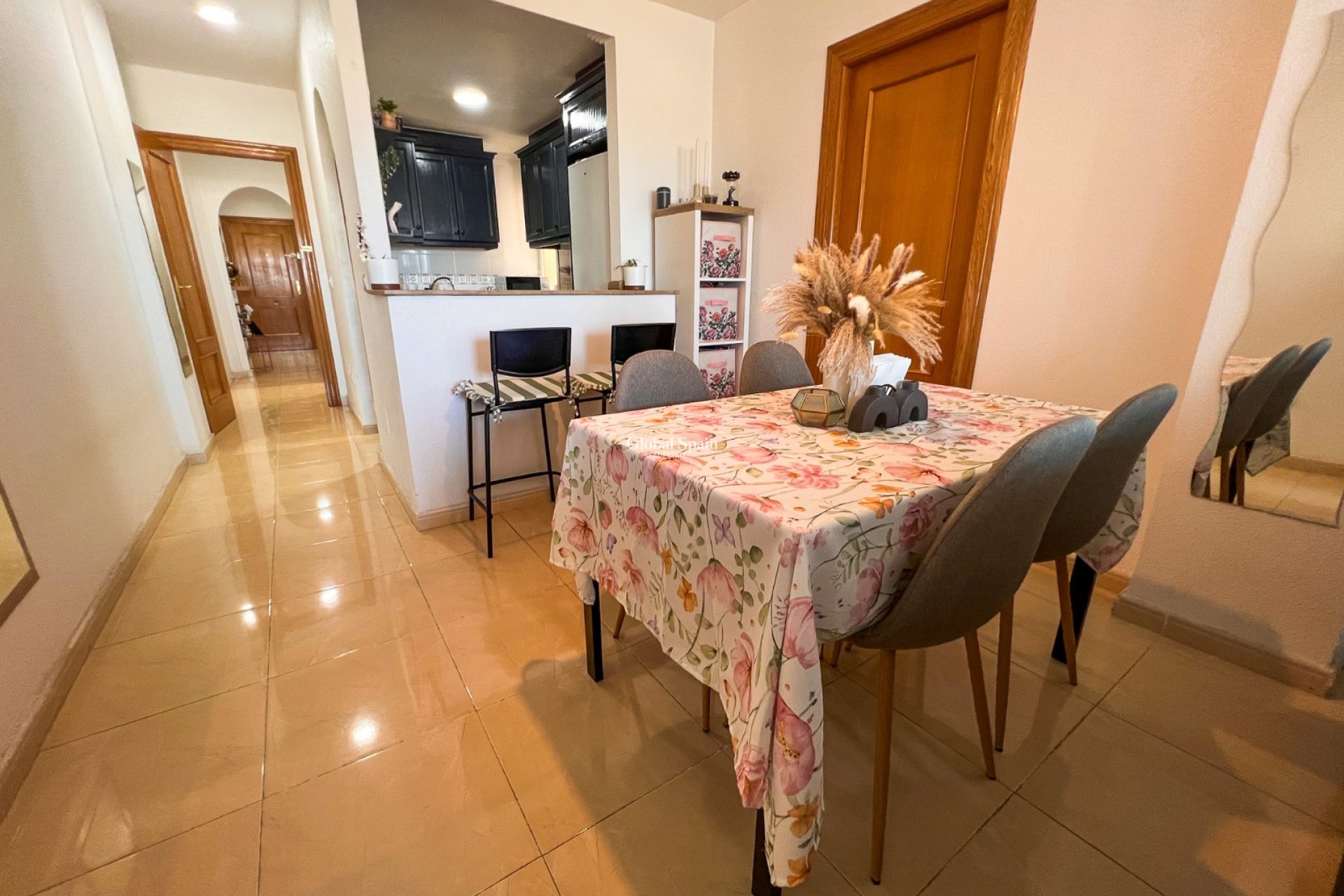 Wederverkoop - APPARTEMENT -
ALMORADÍ