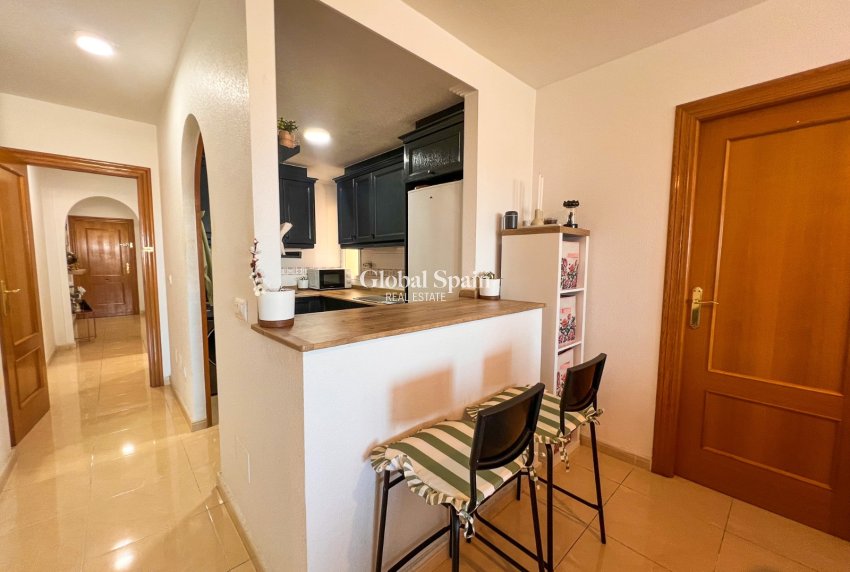 Wederverkoop - APPARTEMENT -
ALMORADÍ