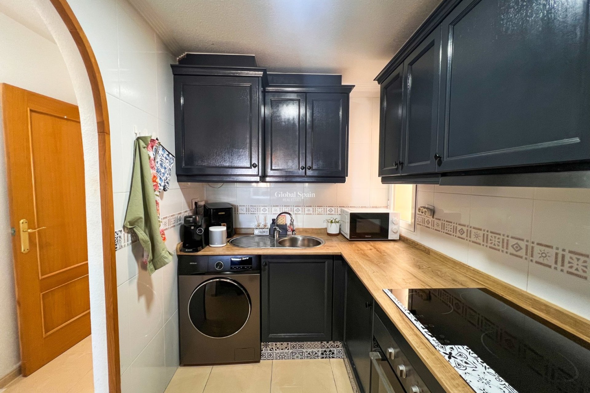 Wederverkoop - APPARTEMENT -
ALMORADÍ