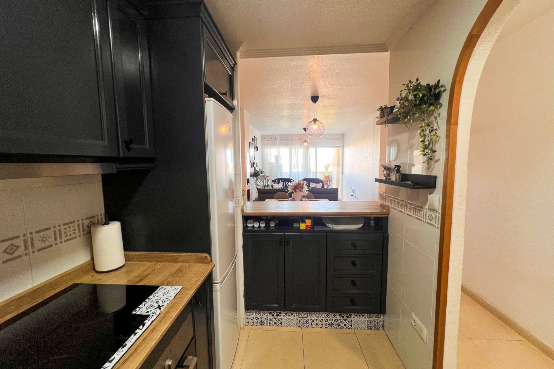Wederverkoop - APPARTEMENT -
ALMORADÍ