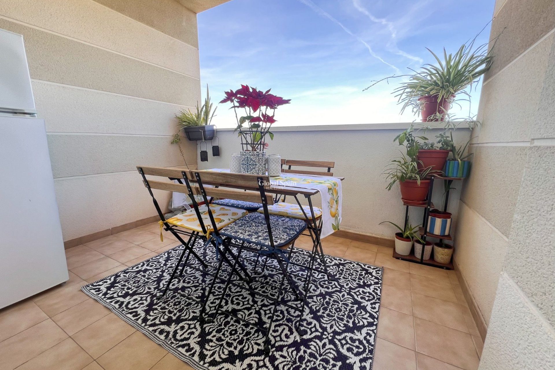 Wederverkoop - APPARTEMENT -
ALMORADÍ