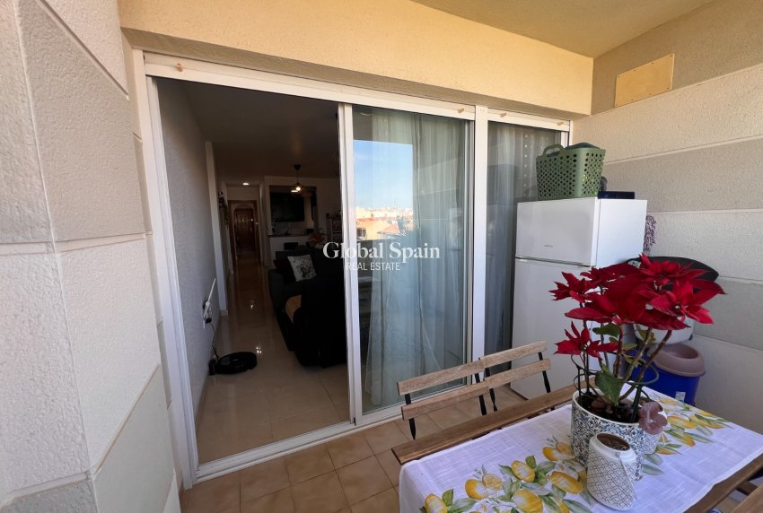 Wederverkoop - APPARTEMENT -
ALMORADÍ