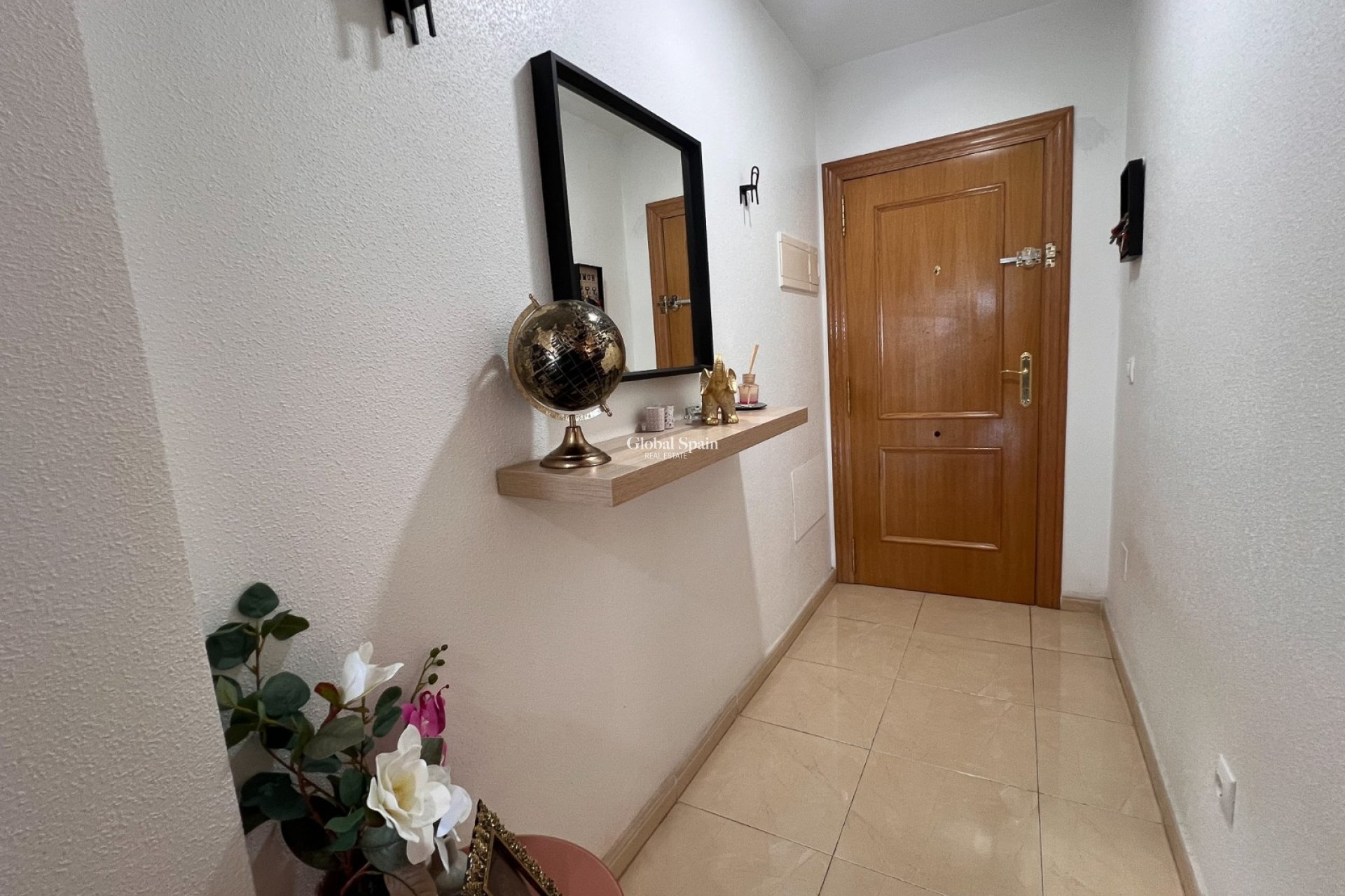 Wederverkoop - APPARTEMENT -
ALMORADÍ