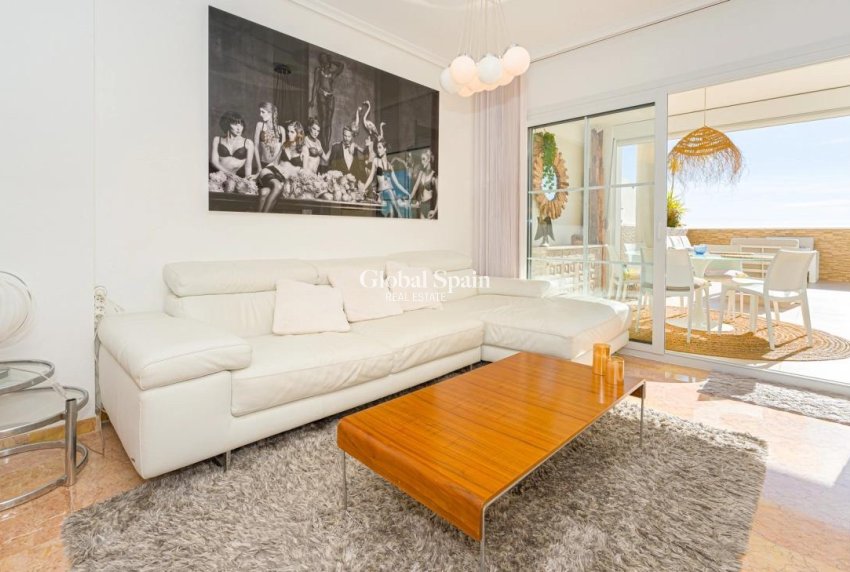 Wederverkoop - APPARTEMENT -
ALTEA - Costa Blanca