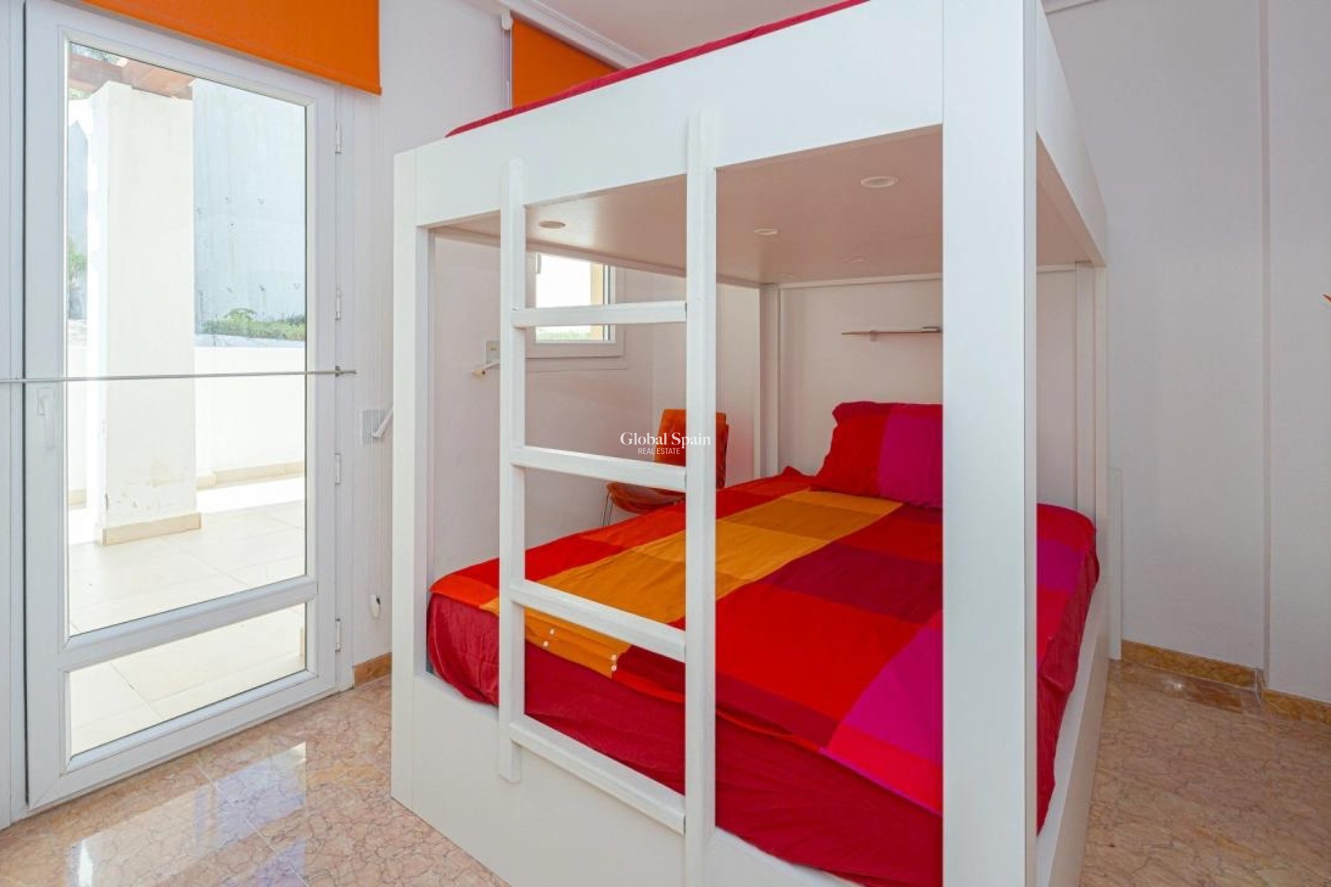 Wederverkoop - APPARTEMENT -
ALTEA - Costa Blanca