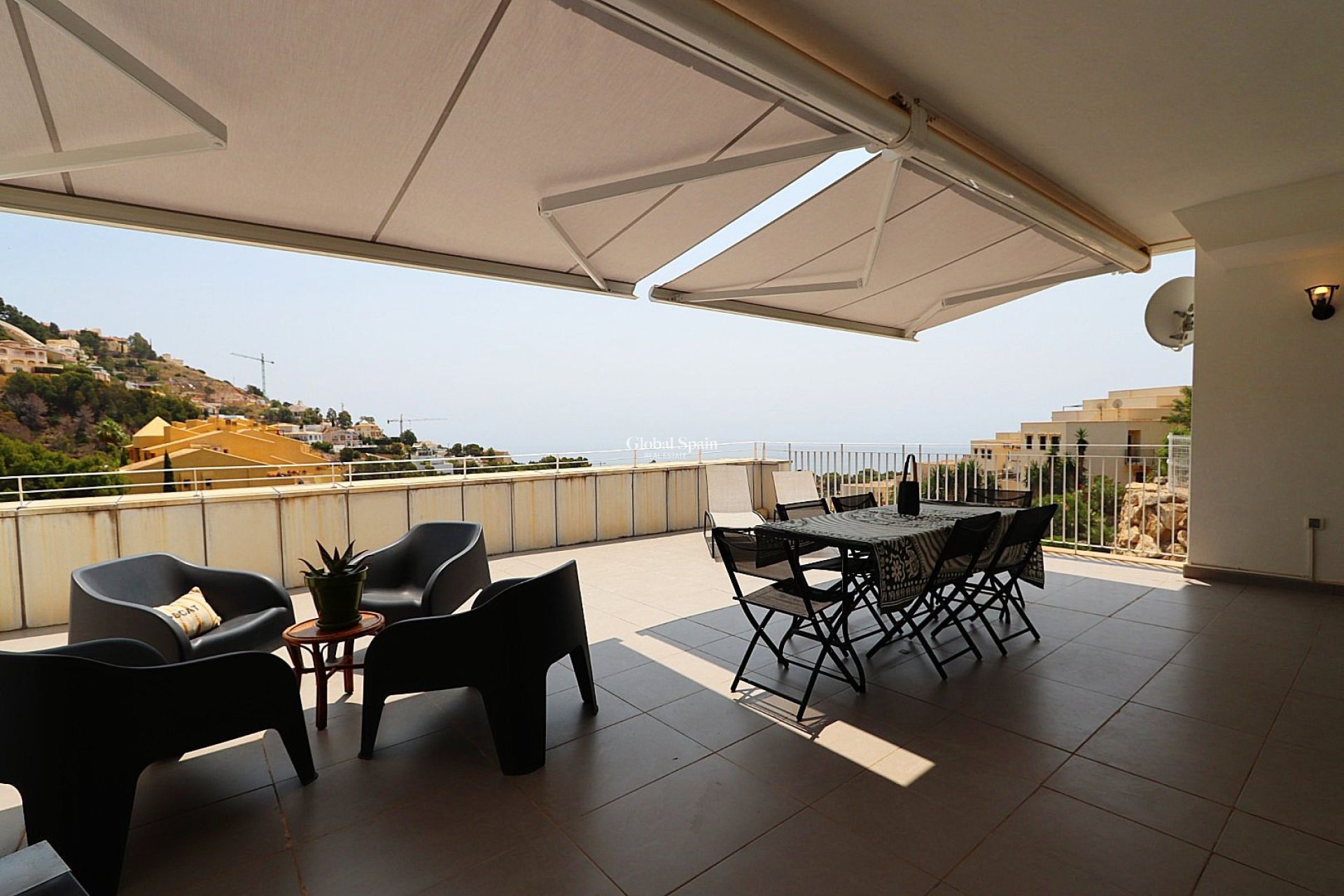 Wederverkoop - APPARTEMENT -
ALTEA - Costa Blanca