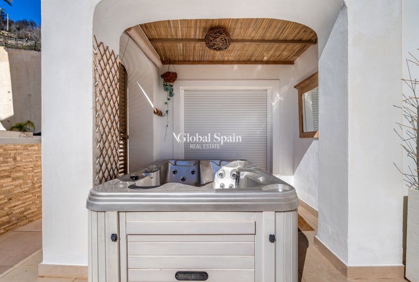 Wederverkoop - APPARTEMENT -
ALTEA - Costa Blanca